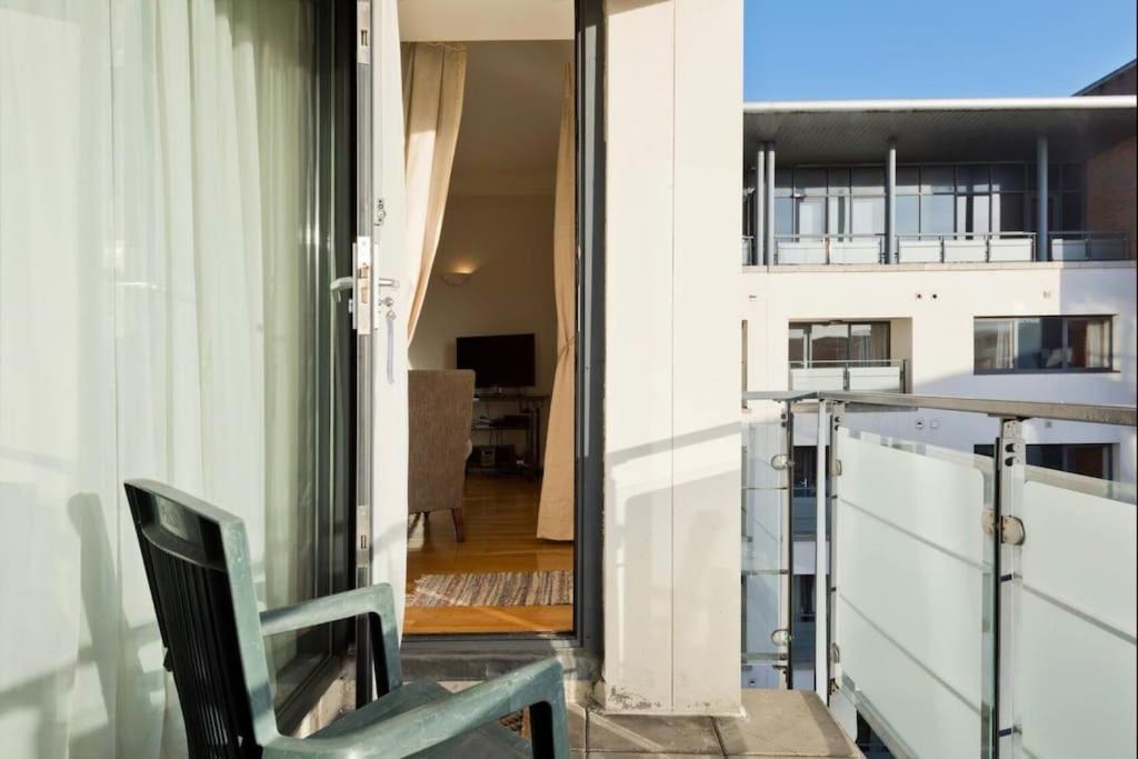 Luxury Apartment In D1 Dublín Exterior foto